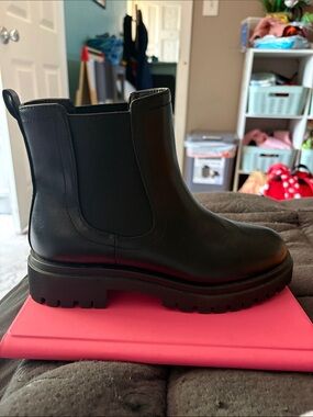 Old Navy Black Slip-On Chelsea Style Shoe